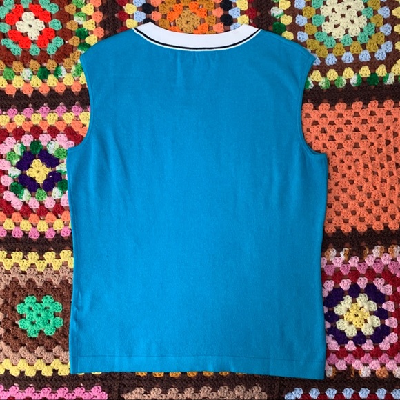 Y2K Sleeveless Sweater - Picture 4 of 4